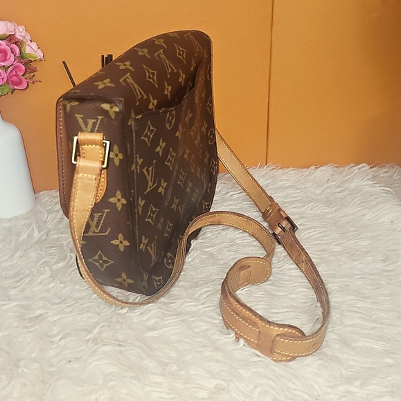 Authentuc Louis Vuitton Saint Cloud GM - Picture 13 of 16